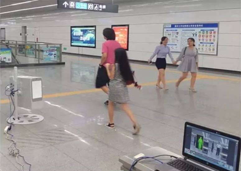 地铁监控.jpg